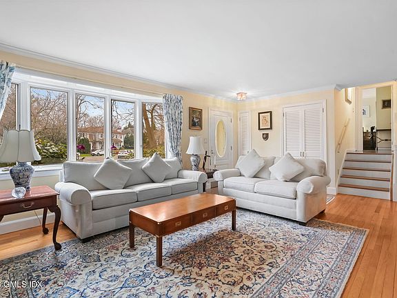 4th image of 30 Weston Hill Rd