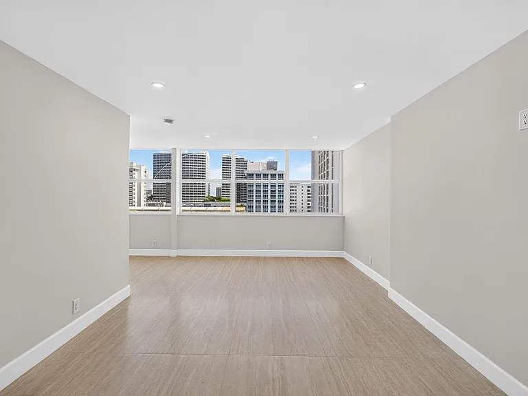 209 N Fort Lauderdale Beach Blvd #8A — Photo 38