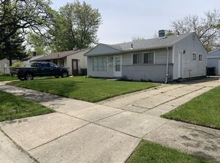 22001 Fern Ave, Oak Park, MI