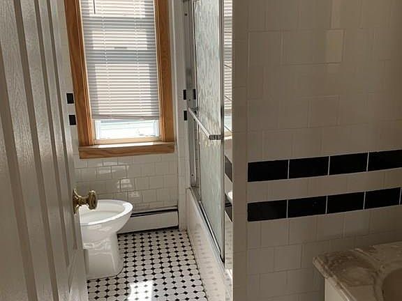 4th image of 46 Whittier St Floor 2