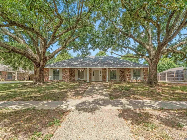 3910 Pine Park Dr, Baton Rouge, LA 70809