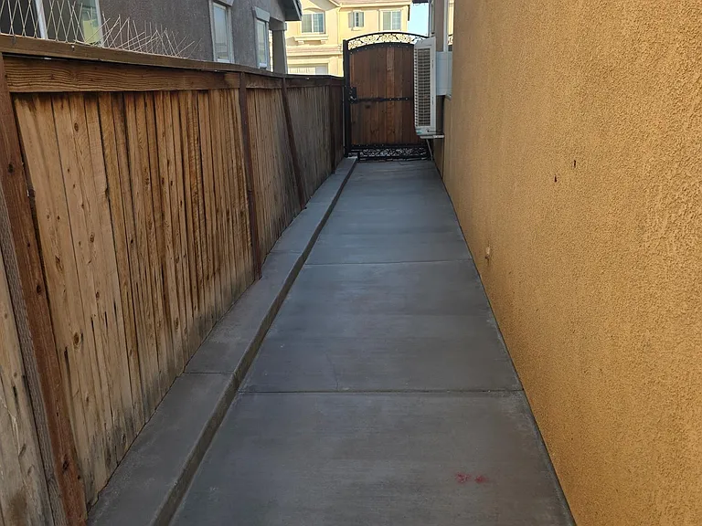14198 Rachel St — Photo 42