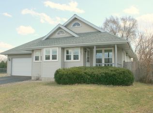 937 W Mohawk Trl, Deforest, WI 53532