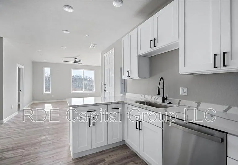 948 Corinth Street Rd #3 — Photo 53