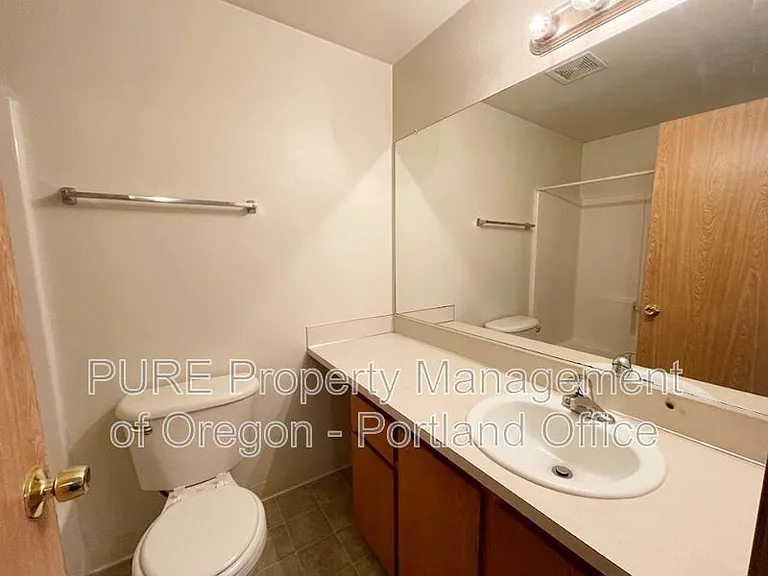 2619 SE 125th Ave #2 — Photo 7