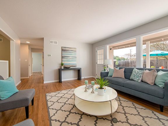 5th image of 1002 W McKinley Ave