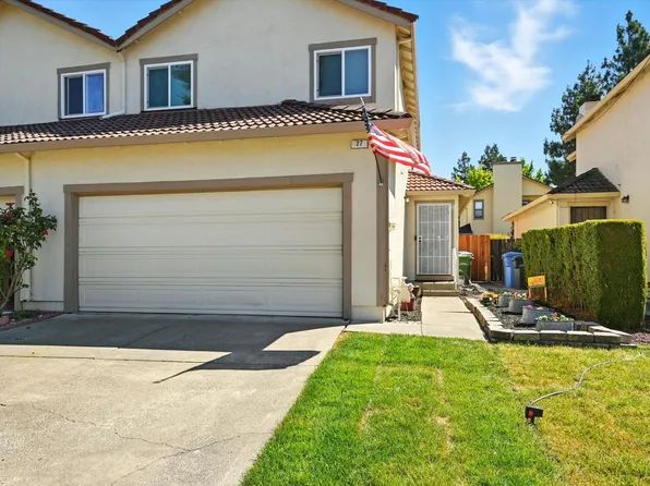 27 Fredrick Drive, Rohnert Park, CA 94928
