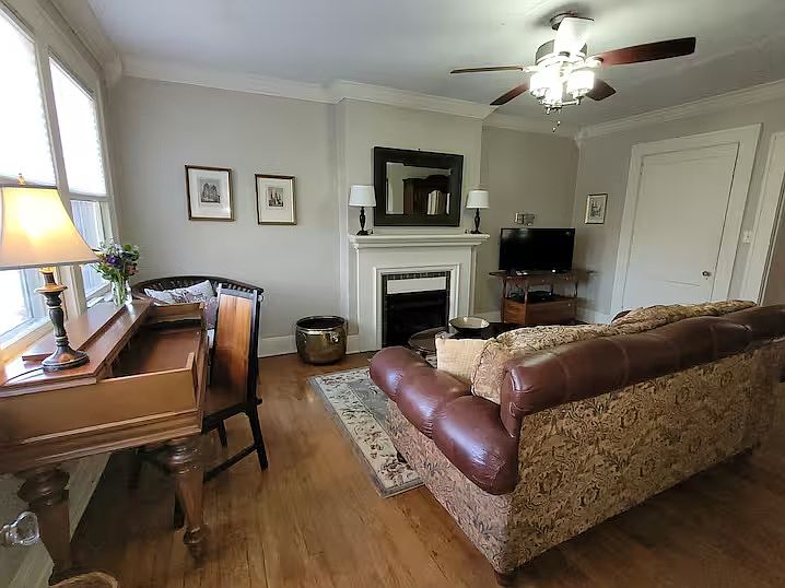Living Room - 1