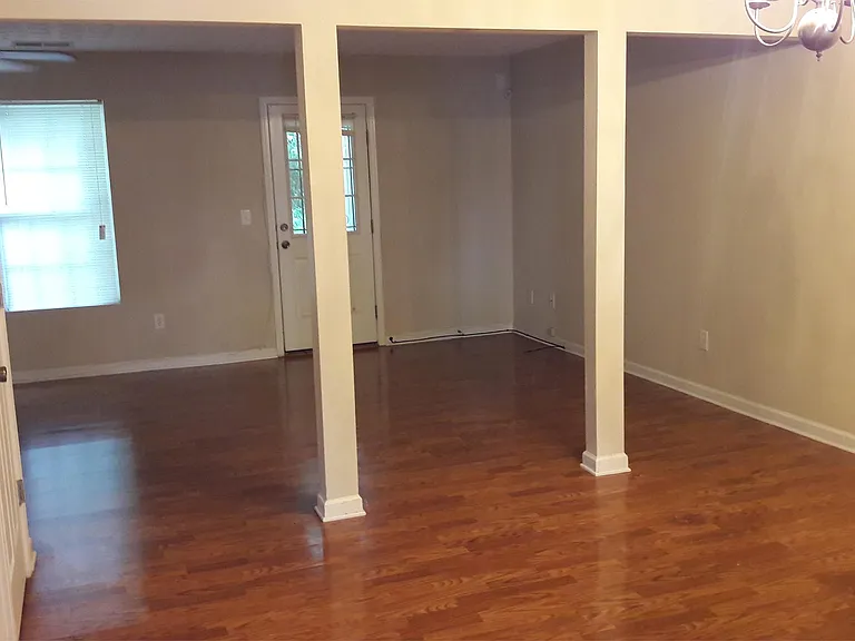 2437 Piering Dr — Photo 10