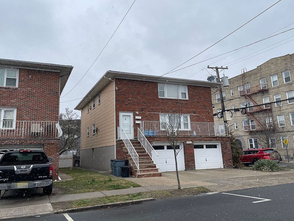 2nd image of 8915 5th Ave