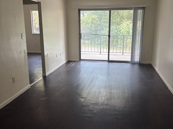 4805 Glenway Ave APT 27