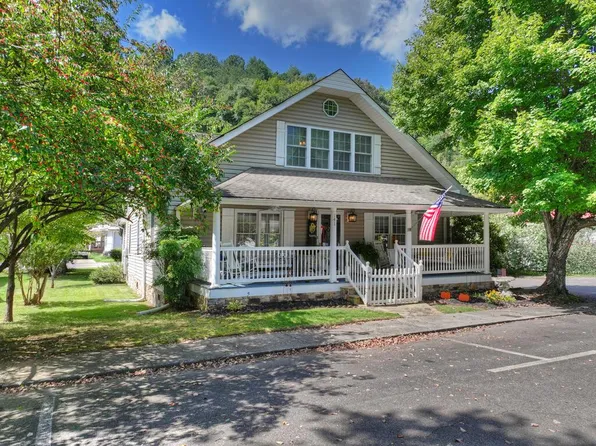 141 Central Ave, Copperhill, TN 37317