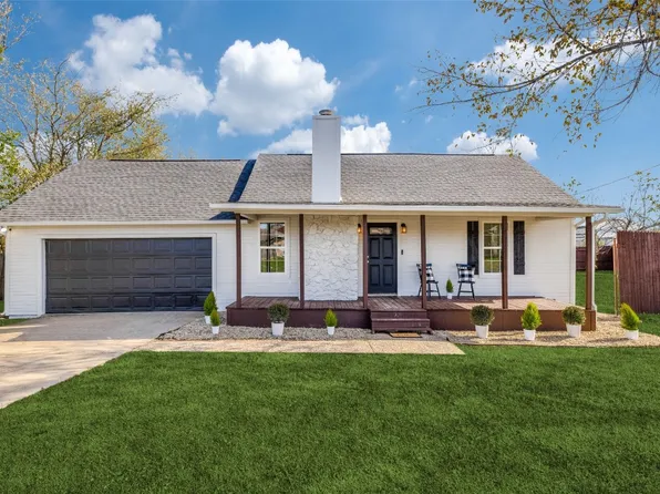 116 N Henrietta St, Ferris, TX 75125