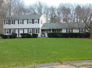 93 Nonotuck Rd, West Springfield, MA 01089