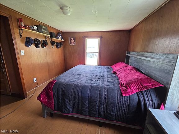 3rd image of 1118 S 6th St