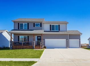 616 Prairie View Dr, Huxley, IA 50124