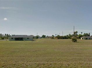 1412 NE 15th Ln, Cape Coral, FL 33909