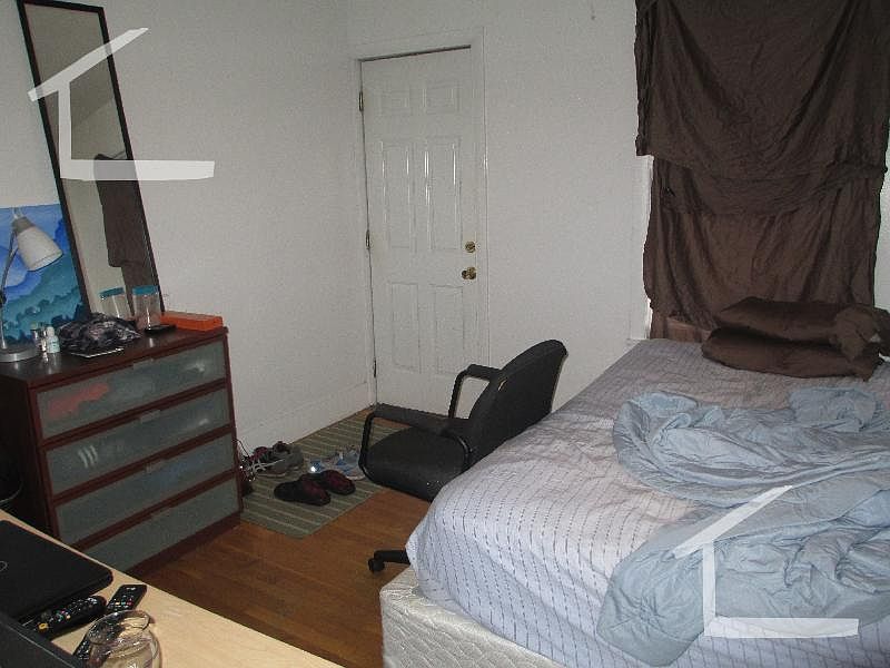 2nd image of 216 Freeman St #1CC