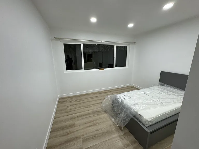 933 Hilgard Ave #202 — Photo 7