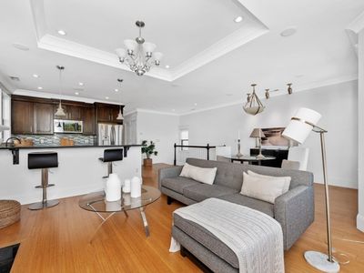 823 E 2nd St #3, South Boston, MA, 02127