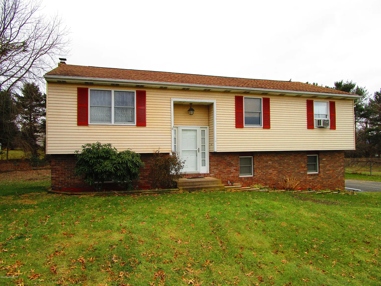 113 Sidehill Ct photo 1