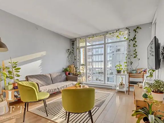 3rd image of 6588 Nelson Ave #1509
