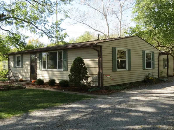 310 W Woodcox St, Antwerp, OH 45813