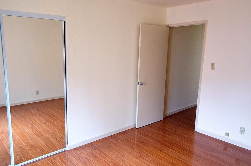 Bedroom V2