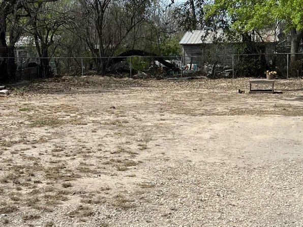 433 S FARRAR ST LOT 20, Uvalde, TX 78801
