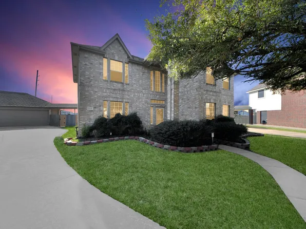 3526 Spruce Needle Dr, Houston, TX 77082