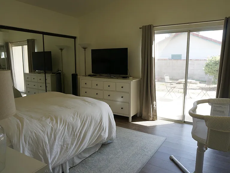 Bedroom 1 (master)
