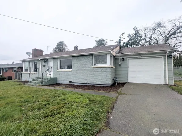 1740 SE 6th Street, Oak Harbor, WA 98277