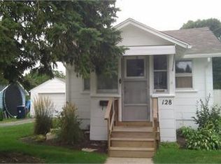 128 S Edison Ave, Elgin, IL 60123