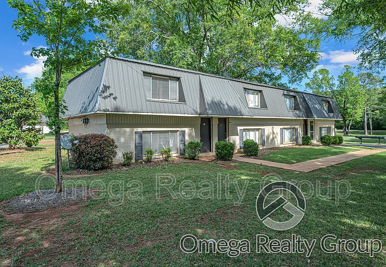 1300 Coosa Pines Dr #A4 — Photo 1