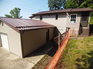 12 N 3rd St, Jacksonville, OH 45740