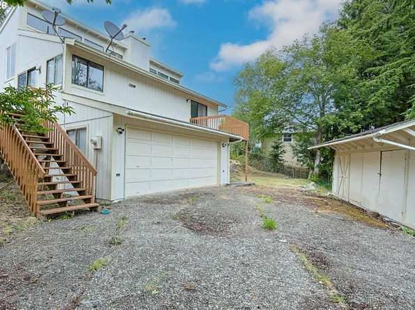 1511 Ranch Rd, Reedsport, OR 97467