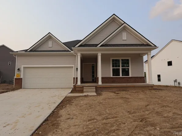 27119 Silo Dr, Saline, MI 48176
