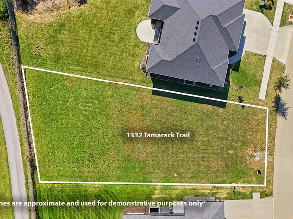 1332 Tamarack Trl, Iowa City, IA 52245