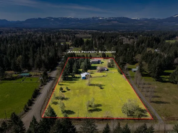 2892 Maridge Rd, Comox Valley, BC V9J 1M9