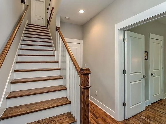 3rd image of 3823 Gallatin Pike Ste 8
