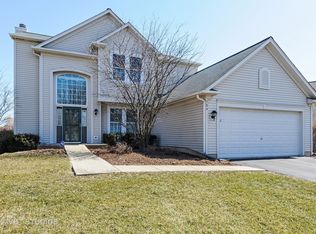 104 Forsythia St, Bolingbrook, IL 60490