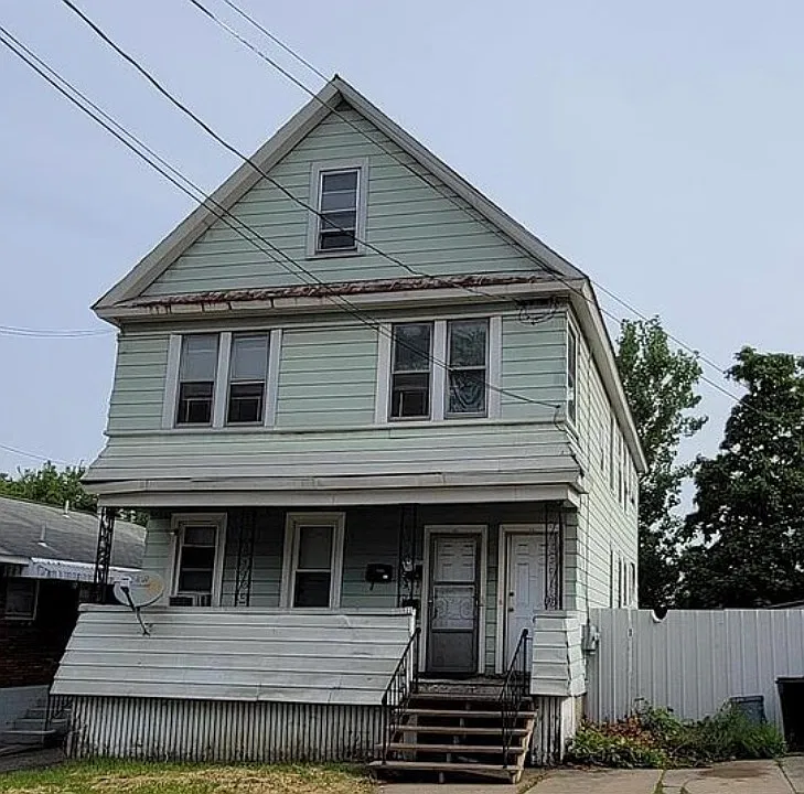 531 Florence St #2