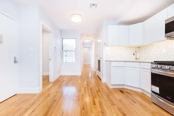 Rented by Nooklyn NYC LLC | media 39
