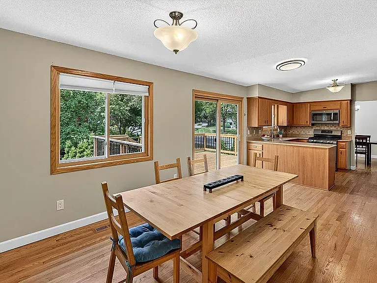 9983 Balmoral Ln — Photo 12