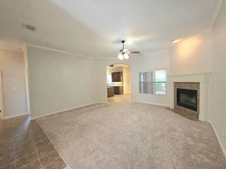 5020 Sean Patrick Gln — Photo 4