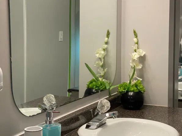 5 America Ave #Basement, Vaughan, ON L6A 2Y1