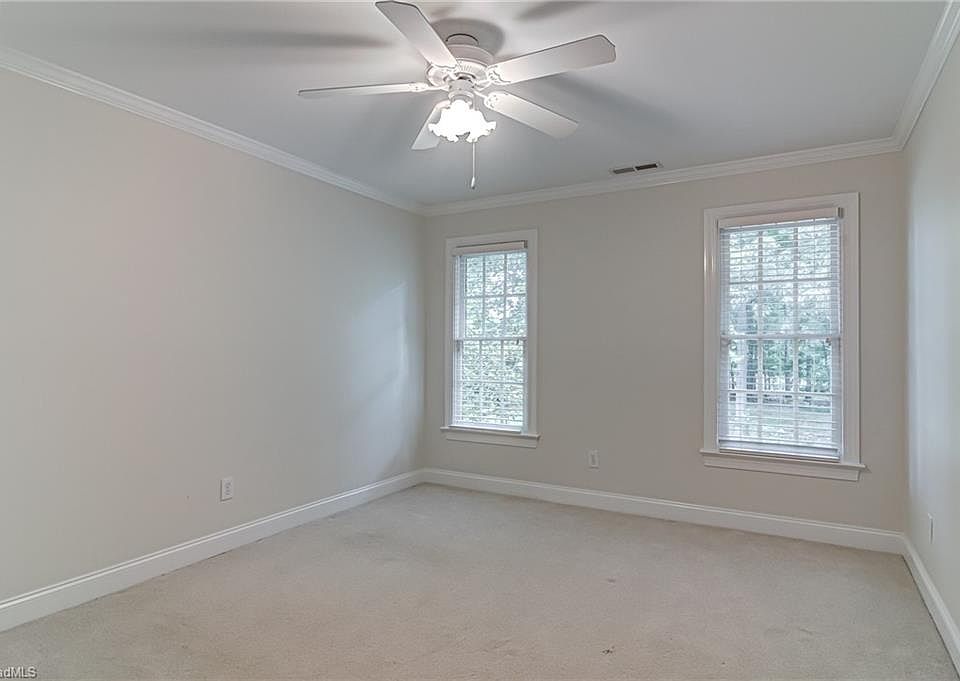 1st image of 818 Troublesome Creek Dr