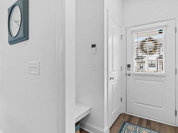 3rd image of 6810 Milligan Way #103