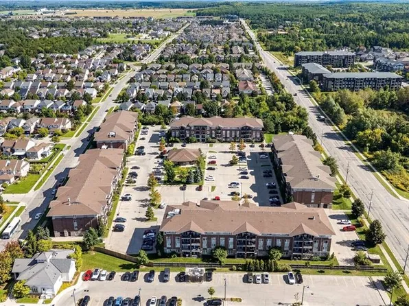 41 Goodwin Dr #401, Guelph, ON N1L 0E7