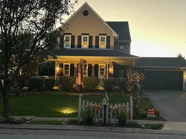 1957 Golden Eagle Dr, York, PA 17408